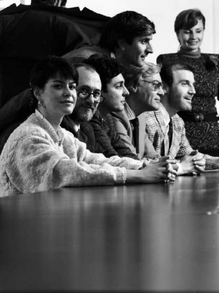 Glaxo - Ritratto di un gruppo di medici seduti al tavolo delle riunioni