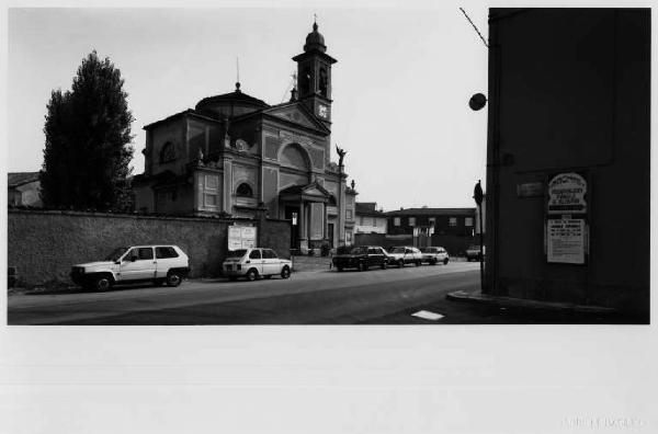 Monza - chiesa - strada