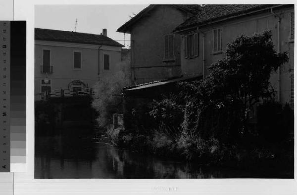 Gorgonzola - via Giana - canale della Martesana - casa parrochilale - ponte