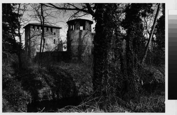 Legnano - castello nei pressi dell'Olona