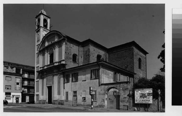 Vimodrone - chiesa di San Remigio - piazza