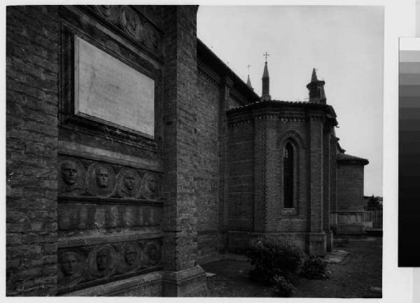 Trezzo sull'Adda - via Grisetti - cappella laterale - chiesa dei Santi Gervaso e Protaso
