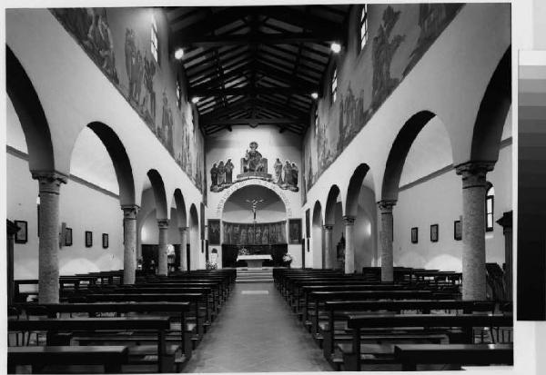 Liscate - chiesa parrocchiale di San Giorgio - interno - navata principale - altare
