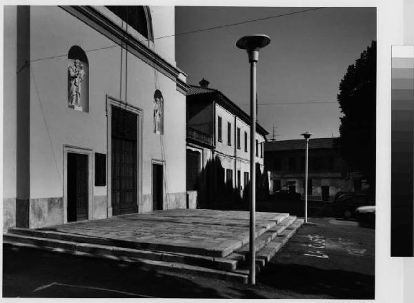 Robecchetto con Induno - località Malvaglio - chiesa di San Bernardo - facciata - piazza