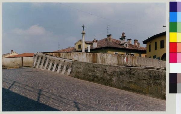 Boffalora sopra Ticino - Naviglio Grande - via Giuliani - centro storico - ponte - abitazioni lungo l'alzaia