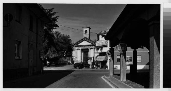 Ossona - chiesa di San Bartolomeo - piazza - strada
