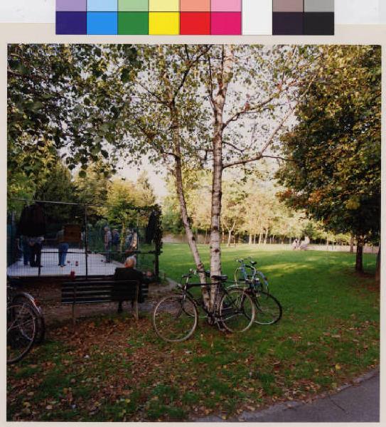 Nova Milanese - via Vertua - via Garibaldi - parco Comunale - campi da bocce - biciclette