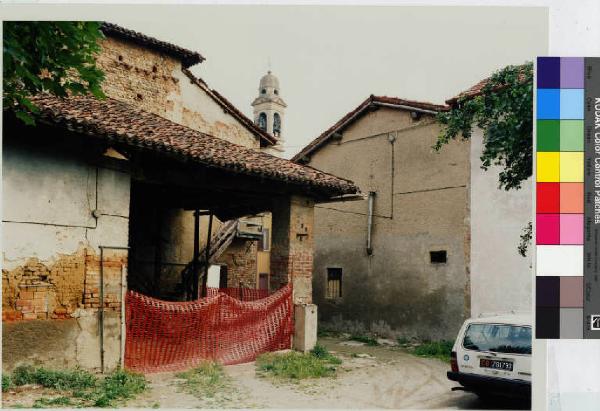 Sulbiate - via Trento - edificio rurale