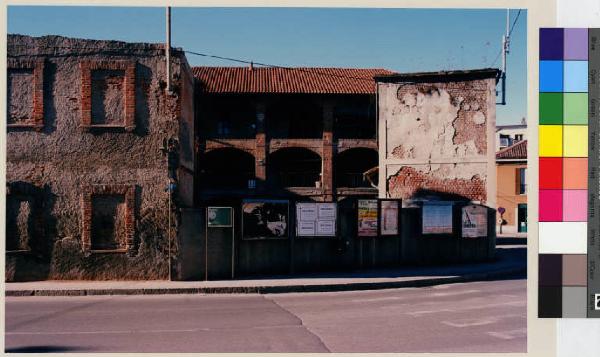 Lentate sul Seveso - via Garibaldi - edificio a corte