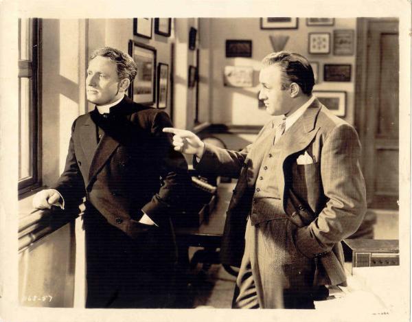 Scena del film "Uomini della città dei ragazzi" - regia di Norman Taurog - 1941- attori Spenser Tracy e Lee J. Cobb