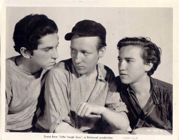 Scena del film "Little Tough Guy" - regia Harold Young - 1938 - attori Hally E. Chester, Gabriel Dell e Huntz Hall