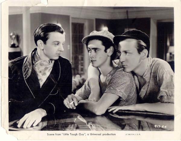 Scena del film "Little Tough Guy" - regia Harold Young - 1938 - attori David Gorcey, Jackie Searl e Huntz Hall