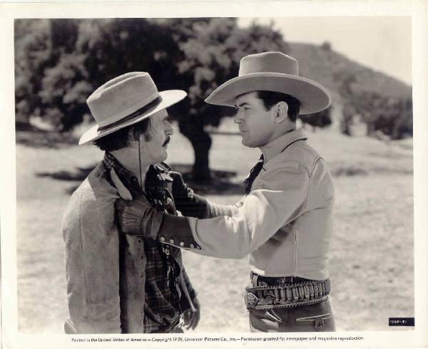 Scena del film "West of Carson City" - regia Ray Taylor - 1940 - attore Johnny Mack Brown
