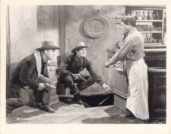 Scena del film "Il grande agguato" - regia Joseph Kane - 1949