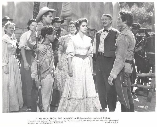 Scena del film "Il traditore di Forte Alamo" - regia Budd Boetticher - 1953 - attori Glenn Ford e Julie Adams