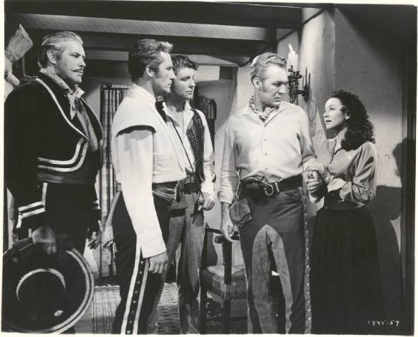 Scena del film "La grande carovana" - regia Joseph Kane - 1954
