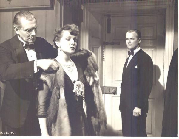 Scena del film "Addio Mr. Harris" - regia Anthony Asquith - 1951 - attori Michael Redgrave, Nigel Patrick e Jean Kent