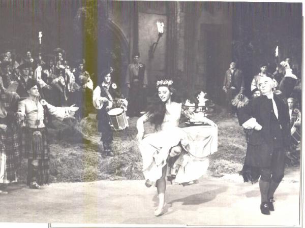Scena del film "Brigadoon" - regia Vincente Minnelli - 1954