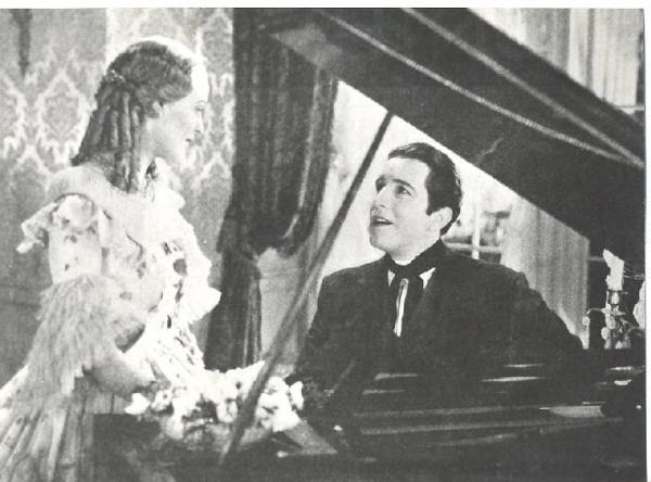 Scena del film "Beloved" - regia Victor Schertzinger - 1934 - attori John Boles e Gloria Stuart
