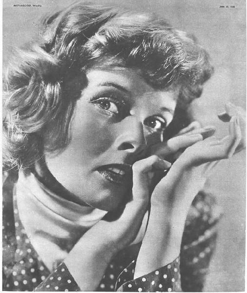 Scena del film "Quando si ama" - regia Philip Moeller - 1935 - attrice Katharine Hepburn