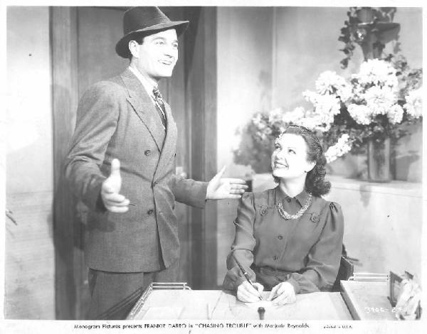 Scena del film "Il guanto verde" - regia Howard Bretherton - 1940 - attrice Marjorie Reynolds