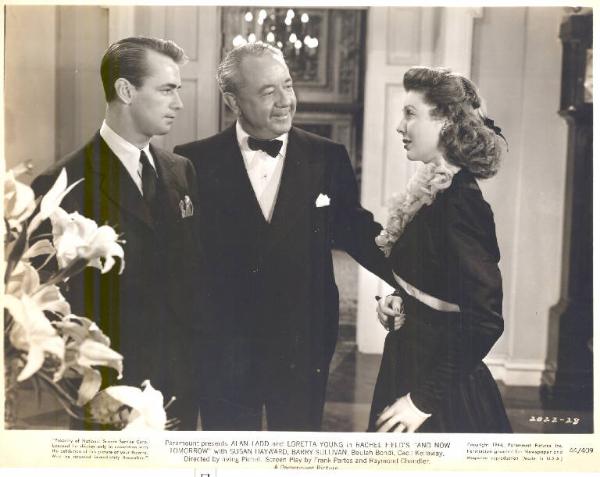 Scena del film "Il grande silenzio" - regia Irving Pichel - 1944 - attrice Loretta Young