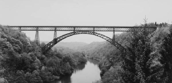 Ponte sul fiume Adda