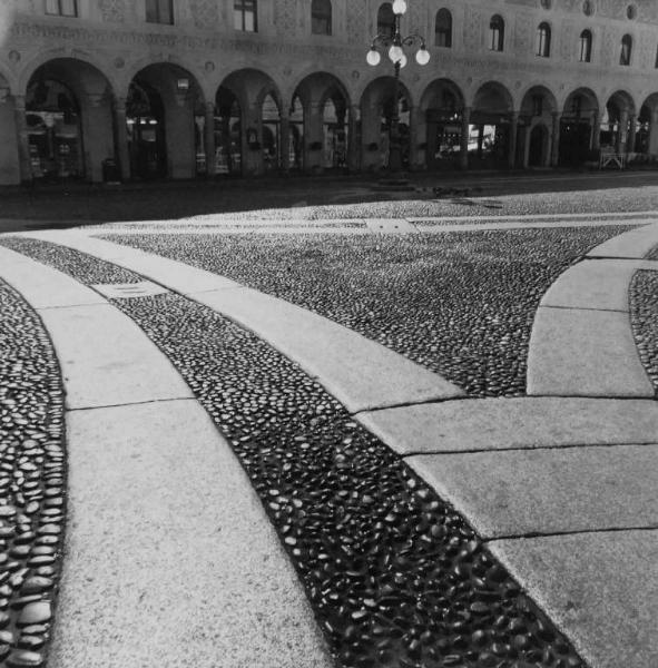 Vigevano - piazza Ducale - pavimentazione