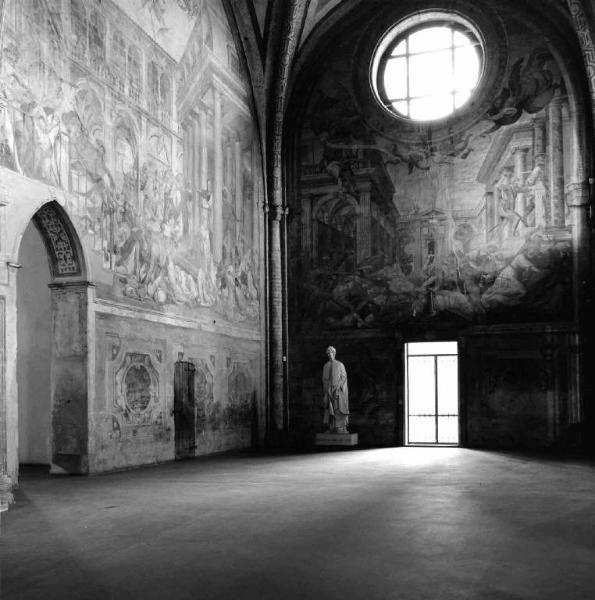 Abbazia di Chiaravalle - interno - affreschi