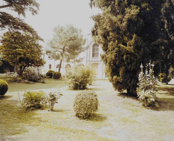 Colli morenici - giardino di villa[?] antica
