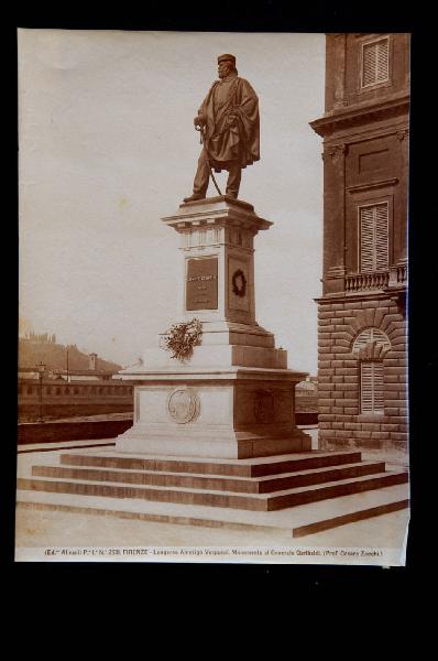 Firenze - Lungarno Amerigo Vespucci - Monumento a Giuseppe Garibaldi - Cesare Zocchi / Risorgimento italiano