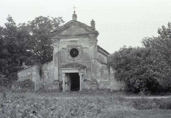 Viadana - Chiesa di Sant'Elena - Via Fenilrosso, Corte Motta I - Facciata