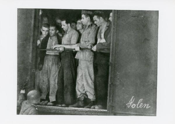 Seconda guerra mondiale - Nazismo - Deportazione - Treno diretto in Polonia - Vagone con militari italiani prigionieri