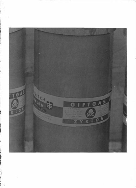Seconda guerra mondiale - Nazismo - Primo piano del contenitore del gas velenoso "Zyklon" utilizzato nel campo di concentramento di Auschwitz (Polonia)