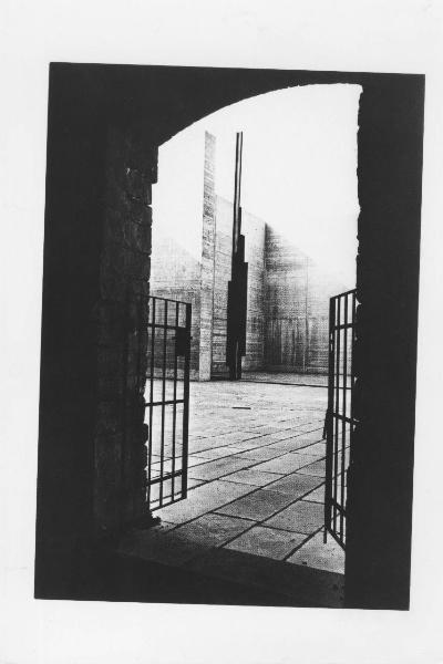 Italia, Trieste - Campo di concentramento / campo di detenzione Risiera di San Sabba - Nazismo - Cortile interno - Monumento che rappresenta il fumo del camino