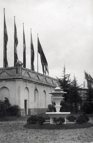 Fiera di Milano - Campionaria 1933 - Entrata di piazza Giulio Cesare