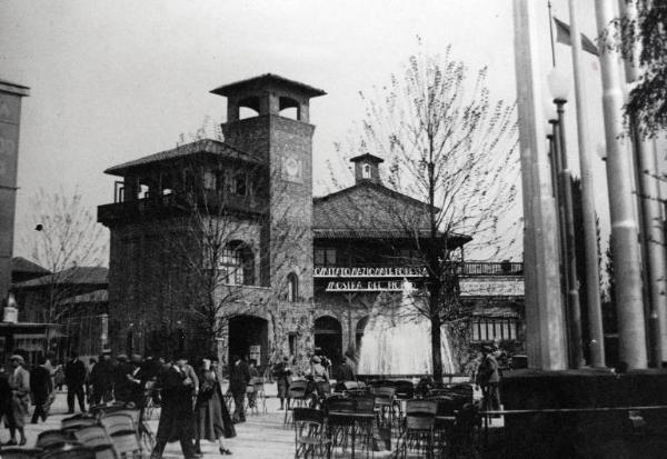 Fiera di Milano - Campionaria 1933 - Padiglione dell'agricoltura, sede della Mostra del pioppo - Esterno