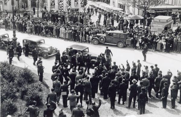 Fiera di Milano - Campionaria 1934 - Visita di Achille Starace, segretario del Partito nazionale fascista
