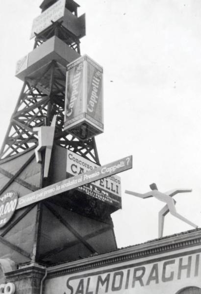 Fiera di Milano - Campionaria 1934 - Installazione pubblicitaria del concorso fotografico della ditta Cappelli