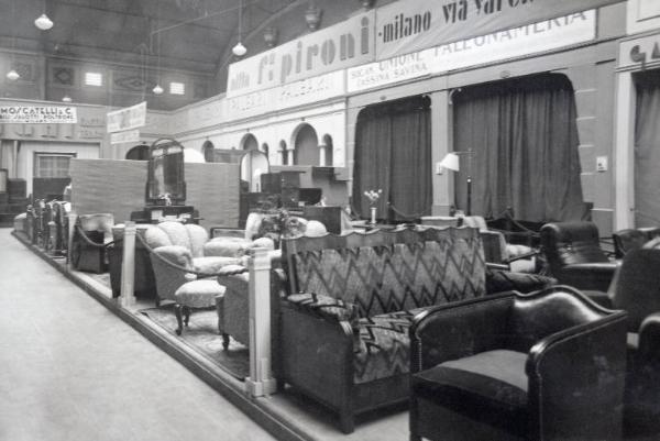 Fiera di Milano - Campionaria 1934 - Padiglione del mobilio - Sala interna