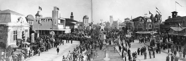 Fiera di Milano - Campionaria 1935 - Viale delle nazioni - Veduta panoramica