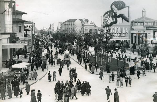 Fiera di Milano - Campionaria 1935 - Viale dell'industria