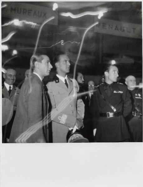 Fiera di Milano - Salone internazionale aeronautico 1935 - Visita del principe di Piemonte Umberto II di Savoia