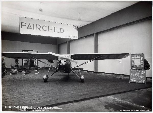 Fiera di Milano - Salone internazionale aeronautico 1935 - Sezione americana