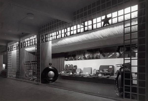 Fiera di Milano - Salone internazionale aeronautico 1935 - Stand della Pirelli