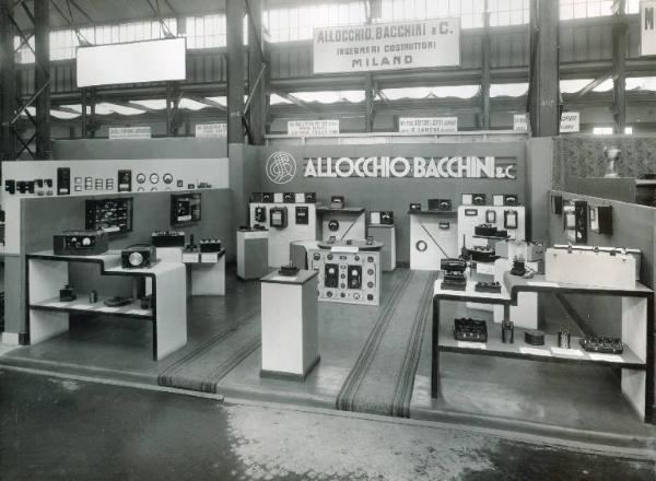 Fiera di Milano - Campionaria 1936 - Padiglione della meccanica - Stand di apparecchi di misura elettrici della ditta Allocchio Bacchini & C.