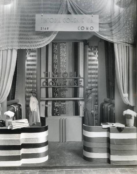 Fiera di Milano - Campionaria 1937 - Padiglione dei tessili e dell'abbigliamento - Stand della Tintoria Comense