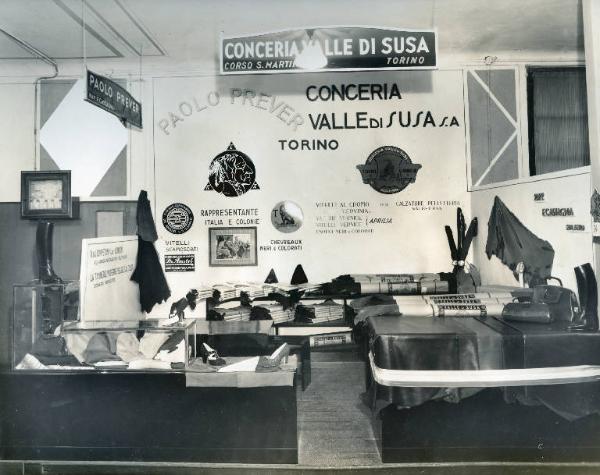 Fiera di Milano - Campionaria 1937 - Padiglione delle industrie del cuoio - Stand della ditta Paolo Prever Conceria Valle di Susa
