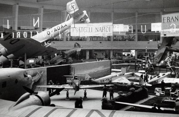 Fiera di Milano - Salone internazionale aeronautico 1937 - Veduta parziale