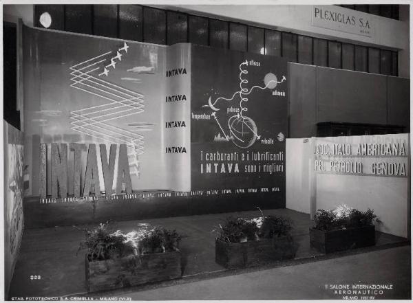 Fiera di Milano - Salone internazionale aeronautico 1937 - Settore accessori, strumenti e materie prime lavorate e semilavorate - Stand della SIAP (Società italo americana per petrolio)